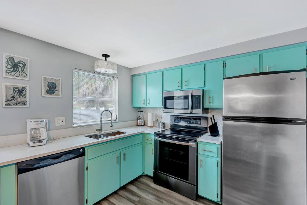 Mermaid House With Pool Jacuzzi Steps To Siesta Key Beach ساراسوتا المظهر الخارجي الصورة